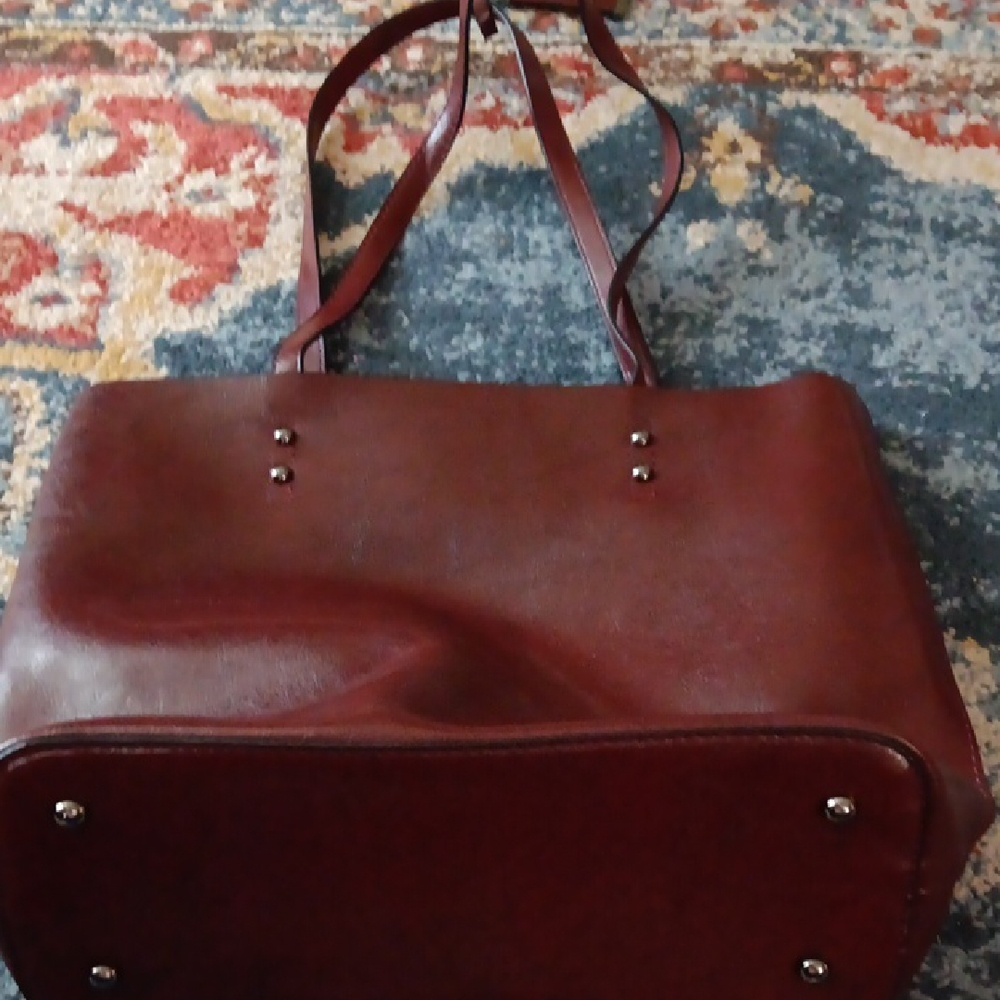 Elegant Brown Leather Tote Bag